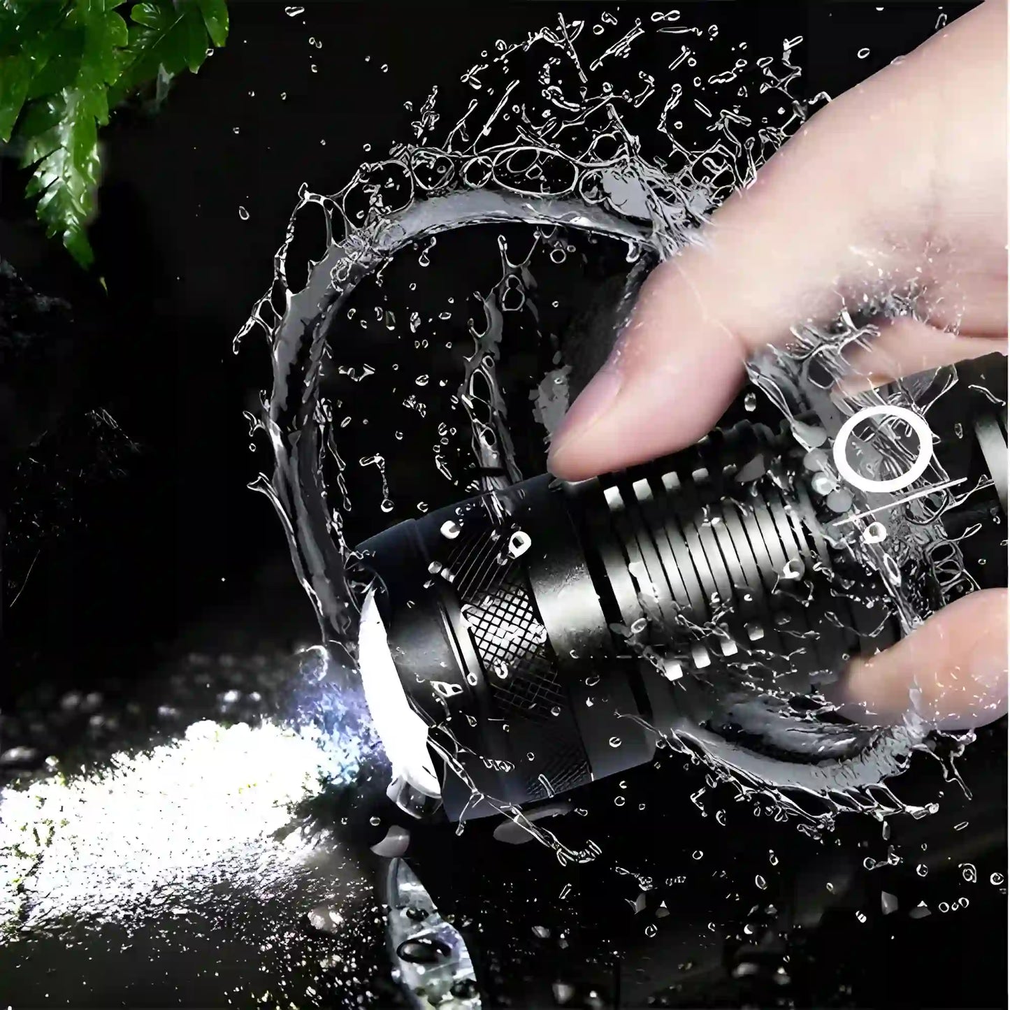 Мощный фонарь с аккумулятором, индикатором заряда и Power Bank, противоударный (330D)