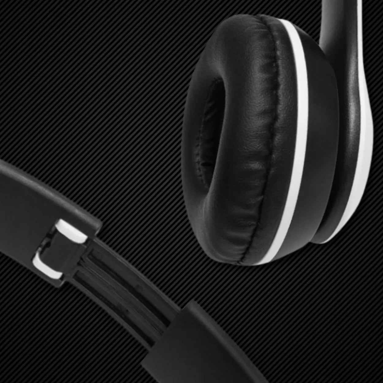 Беспроводные наушники P47 Bluetooth с микрофоном для игр и MP3 (567D)