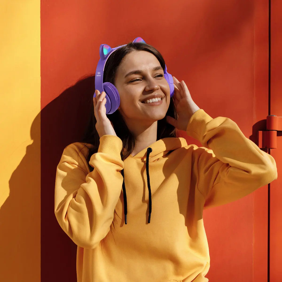 Детские Bluetooth-наушники в форме кошачьих ушек со светодиодной подсветкой RGB и микрофоном (520D)