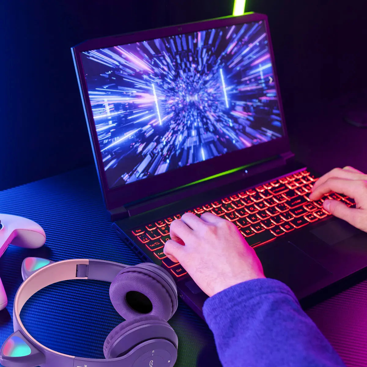 Детские Bluetooth-наушники в форме кошачьих ушек со светодиодной подсветкой RGB и микрофоном (520D)