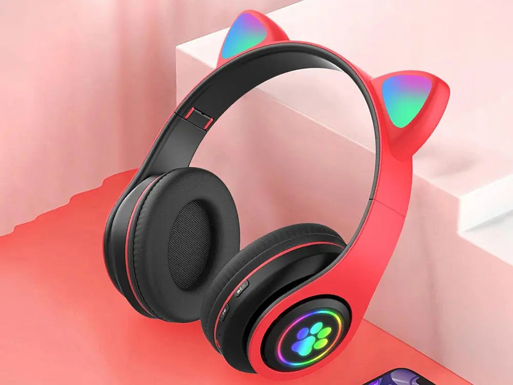 Беспроводные Bluetooth-наушники с FM-радио, MP3 и подсветкой кошачьих ушей, красные (945D)